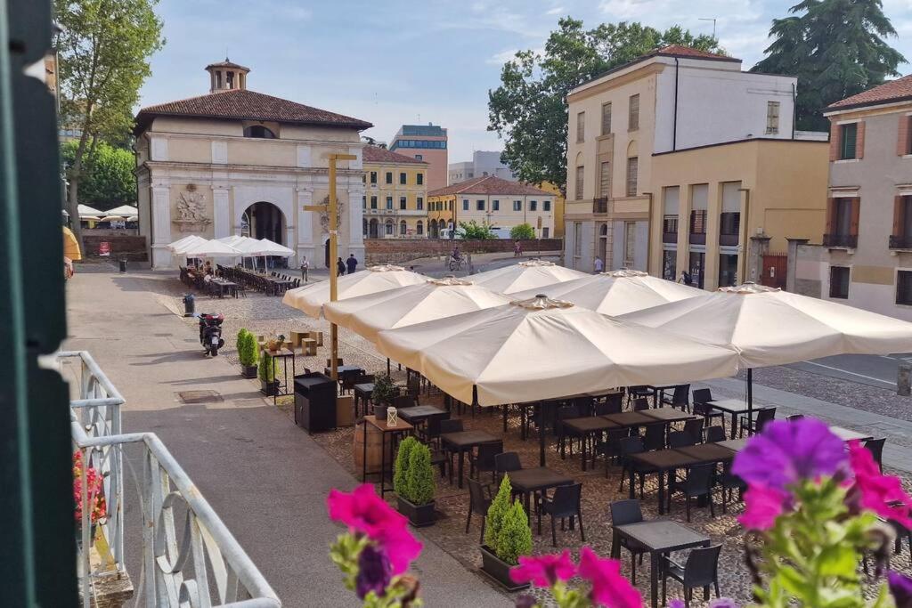 Elegante Alloggio In Casa Storica-Borgo Portello Padova Eksteriør billede